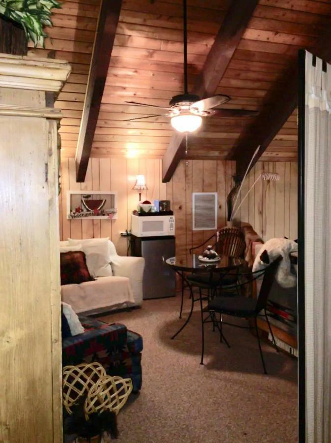 Manitou Lodge Forks Luaran gambar